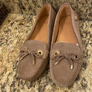 Ugg flat shoes size 7